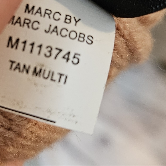 ⭐️ Marc by Marc Jacobs one size button front cape with toggle button sleeves - Picture 9 of 12